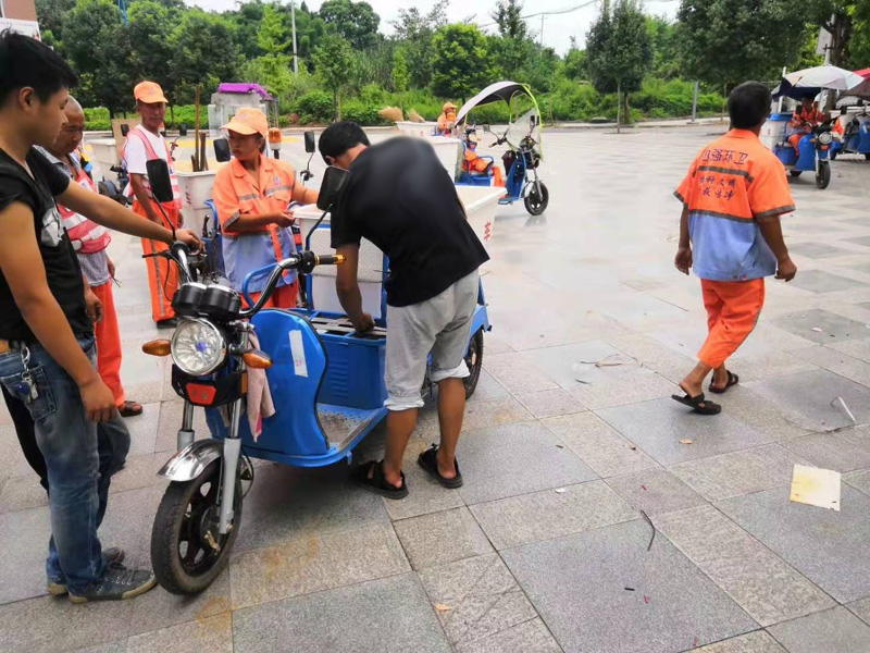 當電動環衛車遇見磷酸鐵鋰電池居然沒有火花？